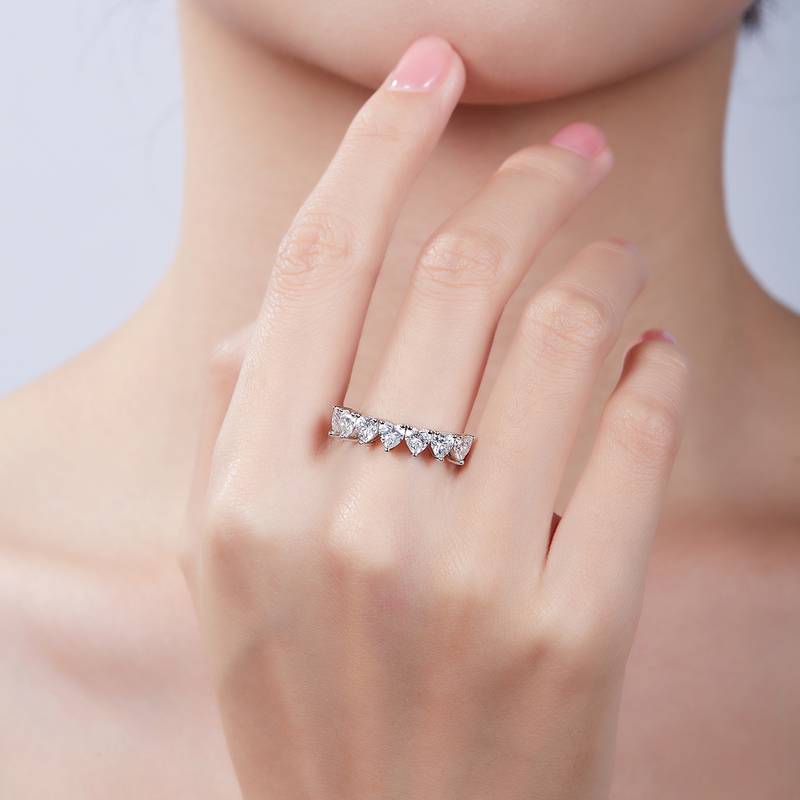 Heart shaped S925 silver plated white gold moissanite diamond women's ring 2.1 carats D-grade